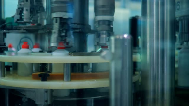 Liquid-detergent-on-automated-production-line