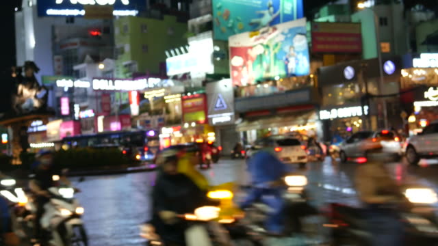 Verkehr-und-Anzeigen-in-Vietnam