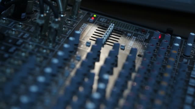 Tonaufnahme,-Ausrüstung,-professionelle-Recording-Equipment,-DJ-Control-panel