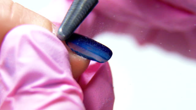 removing-nail-polish