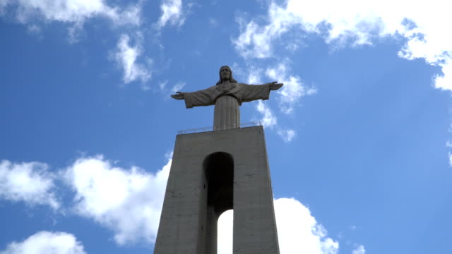 Monumento-de-Jesús-Cristo-Cristo-Rei-en-Lisboa,-Portugal
