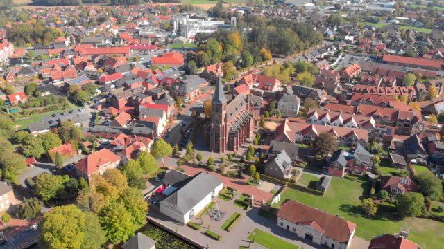 Bad-Bentheim-Kirche-und-Stadt-aus-der-Luft