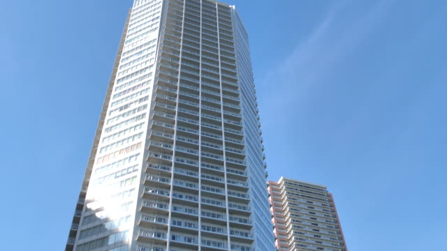 A-high-rise-apartment-hotel-in-the-city-of-Tokyo
