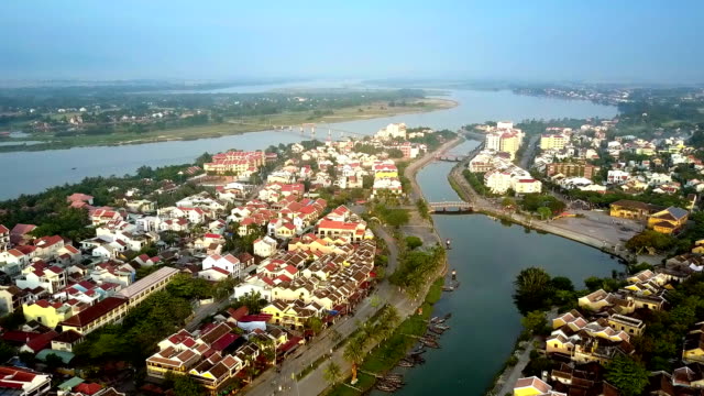 ancient-Hoian-on-channel-both-banks