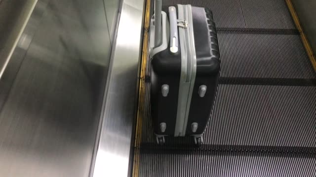 Bolsa-de-viaje-en-manera-situar-o-diapositiva-en-avión