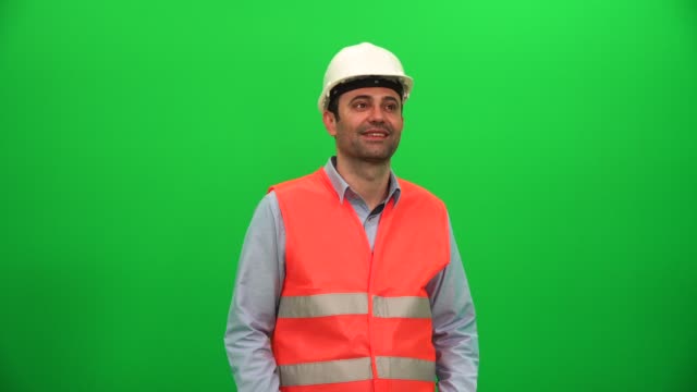 Architect-or-Engineer-Worker-Looking-Around-on-Green-Screen