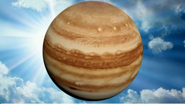 Planet-Jupiter-dreht-sich-vor-einem-sonnigen-blauen-Himmel-im-Hintergrund---3D-Rendering-video
