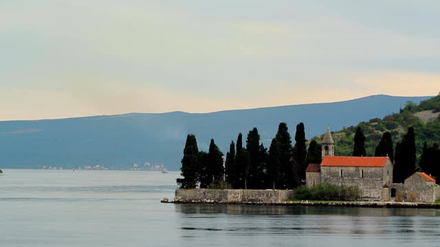 The-island-of-Gospa-od-Skrpjela,-Kotor-Bay,-Montenegro
