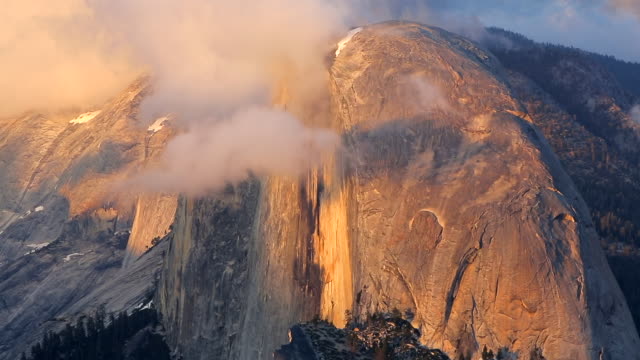 Cúpula-de-mitad,-Sentinel-Dome,-Parque-Nacional-de-Yosemite