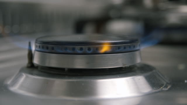 Gas-cooker-switch-on-slow-motion