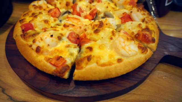 Pizza-de-comida-de-mar