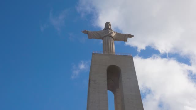 Jesus-Christ-Monument-Christ-King-Lisbon