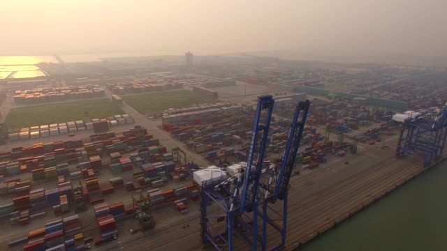 Shanghai-Container-Hafen