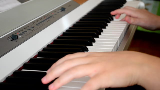 The-pianist-plays-the-piano
