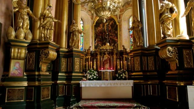 Bernardine-church-in-Lviv,-chandelier.