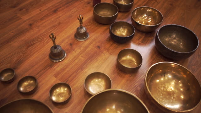 Tibetan-singing-bowls-and-bells-closeup