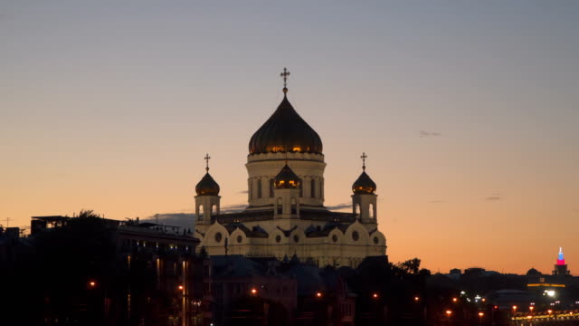Church-of-Christ-the-Savior-in-the-evening