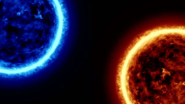 4K-realistisch-Sonne-und-blauer-Sonne-Oberfläche-mit-Sonneneruptionen,-brennende-Sonne,-die-isoliert-auf-schwarz-mit-Platz-für-Ihren-Text-oder-Ihr-Logo.-Motion-Grafik-und-Animation-Hintergrund.