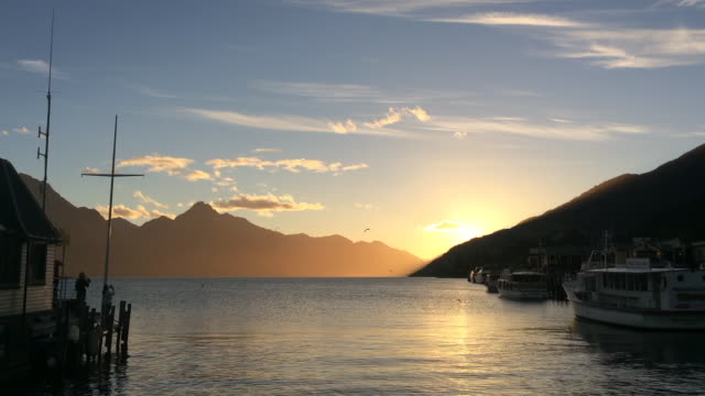 puesta-de-sol-de-lago-Wakatipu