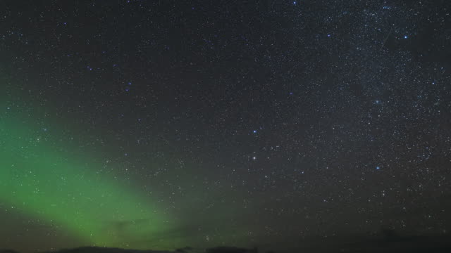 Timelapse-of-Northern-Lights-in-Iceland