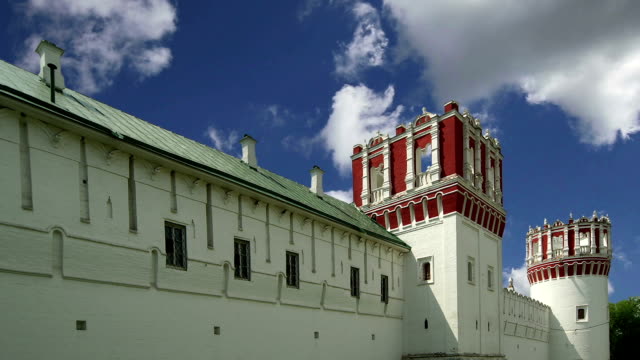 El-convento-de-Novodevichy,-también-conocido-como-Monasterio-de-Bogoroditse-Smolensky-es-probablemente-el-claustro-más-conocido-de-Moscú,-Rusia