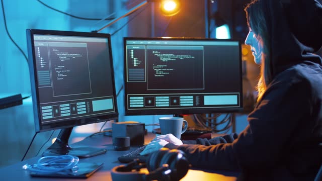 hacker-crear-virus-informáticos-para-el-ciberataque