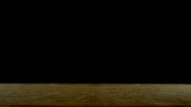 Männer-Basketball-Spieler-spielen-im-Hof-4k