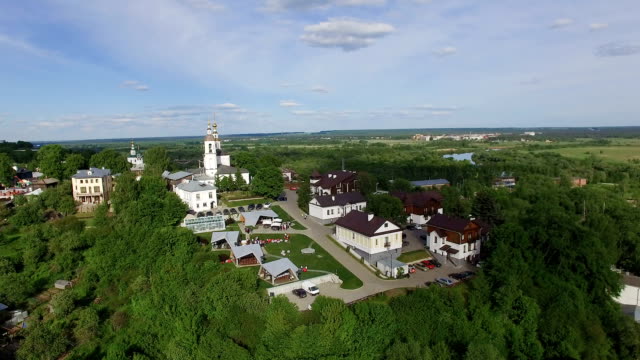 Kirche-im-alten-Dorf