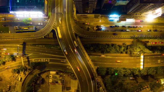Nacht-Beleuchtung-Verkehr-Straße-Kreuzung-Antenne-Draufsicht-Timelapse-4k-Hongkong