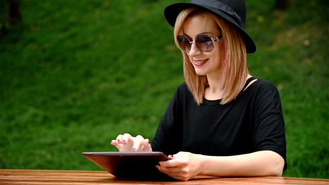 Girl-Using-Digital-Tablet