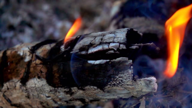 Slow-motion-flame-of-fire-and-charcoal