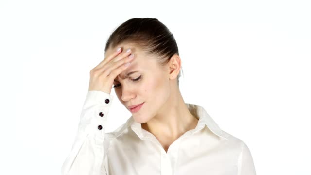 Kopfschmerzen,-verärgert-angespannten-Frau,-weißer-Hintergrund