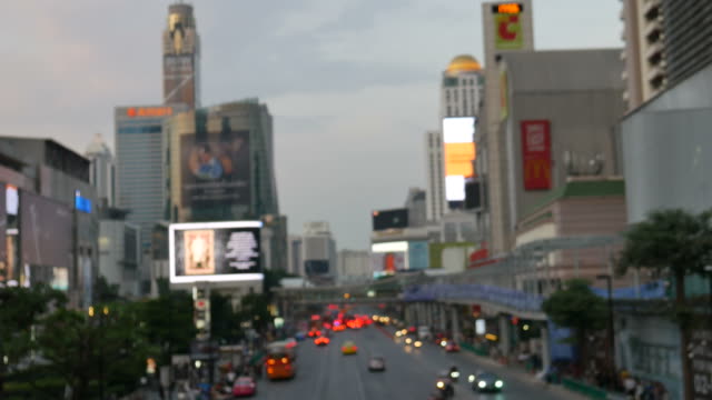 Verkehr,-anzeigen-und-Gebäude-in-Bangkok