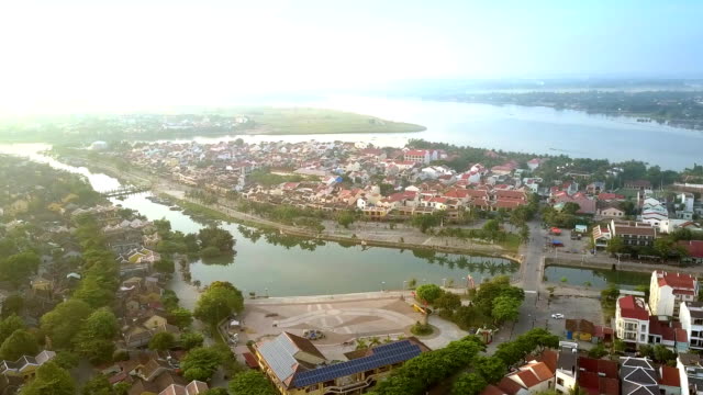Hoian-situated-between-wide-river-and-channel