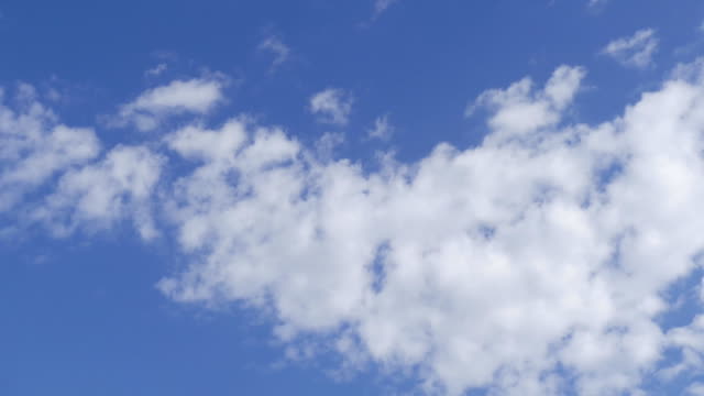 Fast-Clouds-Timelapse