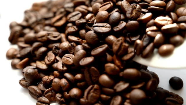 Falling-coffee-beans.