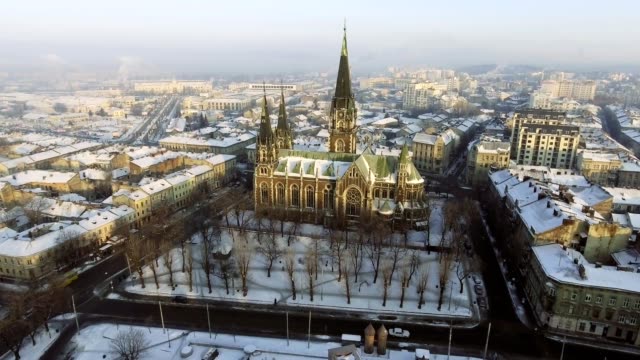 Flying-over-Church-Of-St.-Elizabeth-In-Lviv,-Ukraine.