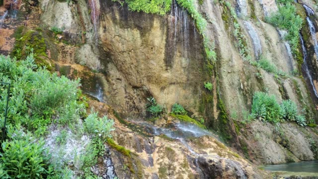 cascada-de-gunpinar-en-Turquía,-Malatya-Darende