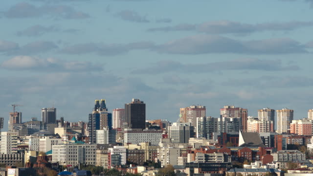 TIME-LAPSE:-Cityscape-in-the-summer-day,-Novosibirsk,-Russia