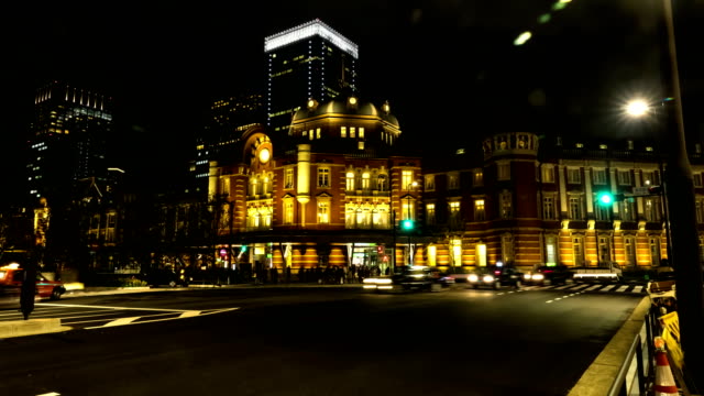 Traffic-jam-at-Tokyo-station-Time-lapse