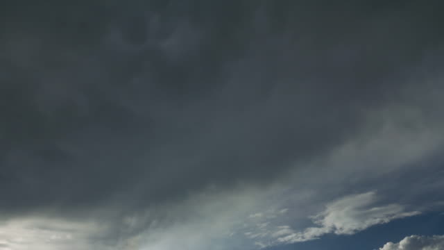 Storm-Clouds-Time-Lapse