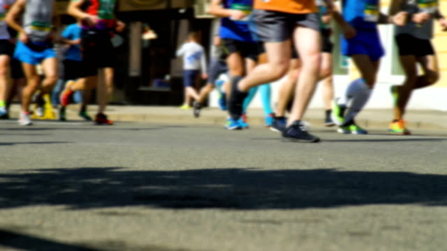 Closeup-marathon-runners-legs