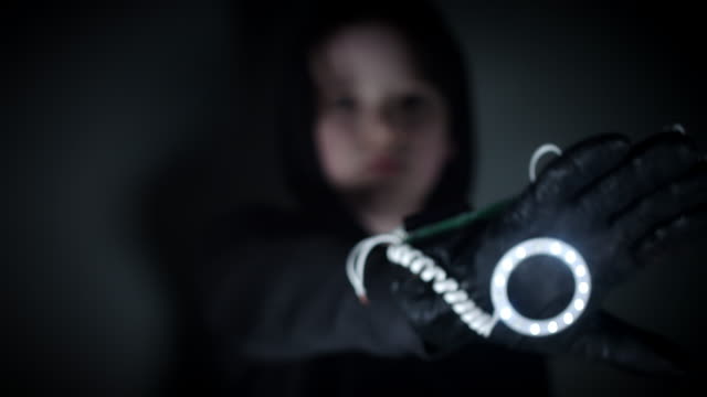 4k-Child-Showing-Handsfree-Electronic-Remote-Glove