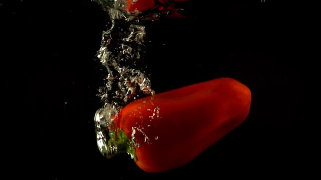 Falling-sweet-pepper.-Slow-motion.