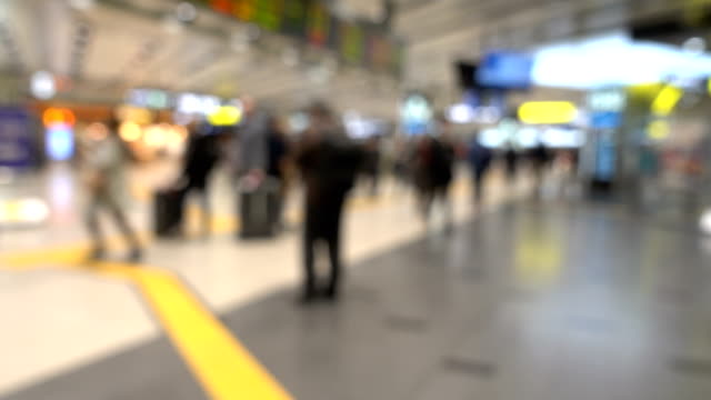 Blurred-the-crowd-at-hall-of-subway-station