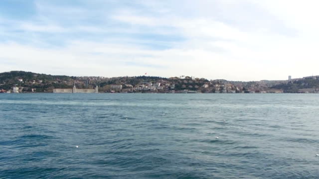Magnificent-seascape.-Beautiful-pond,-the-Bosphorus-Strait,-Istanbul,-Turkey.-Tracking-shot