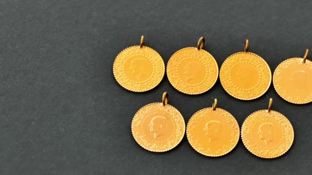 turkish-quarter-gold