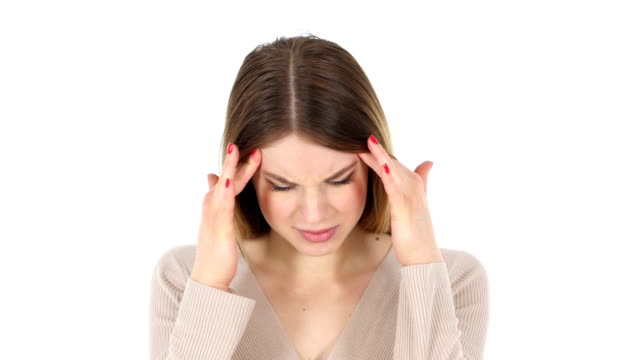 Kopfschmerzen,-verärgert-Frau,-weißer-Hintergrund