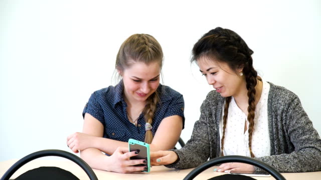 communication-mobile-phone-technology-school-girls