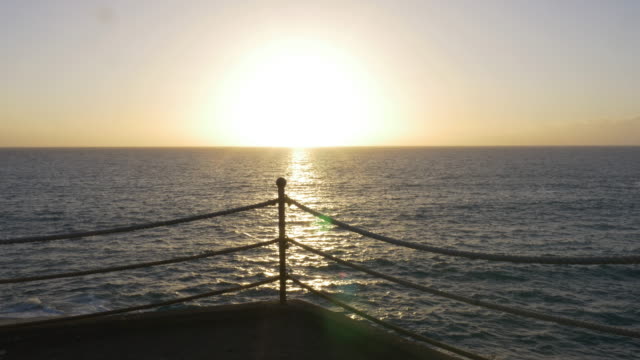 Ocean-Sunset-at-Pier